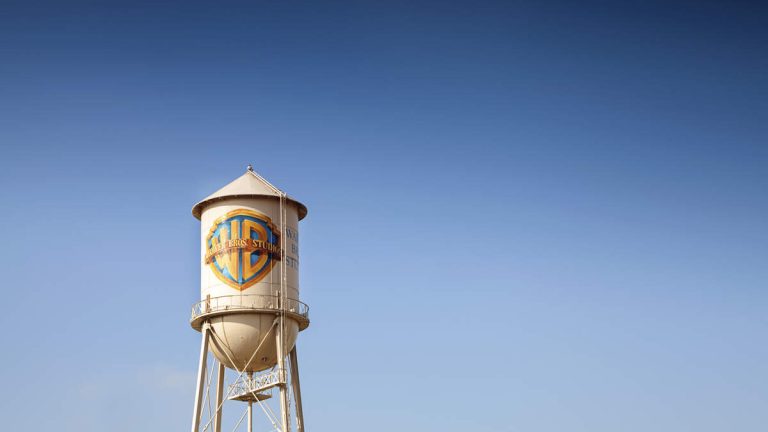 Warner Bros. Offering One-Day Superman-Themed Tour of Burbank Lot