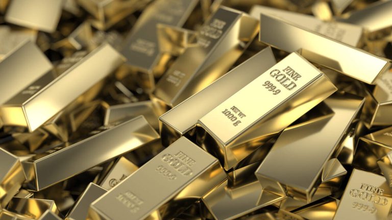 Gold Prices Soar To Record High As US Dollar Weakens