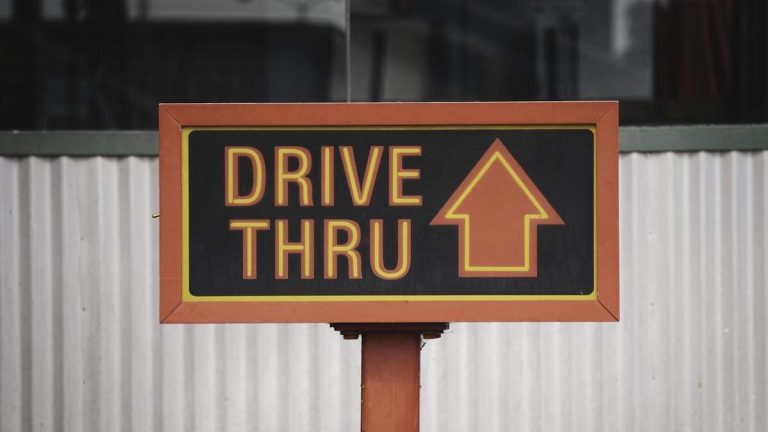 Popular Fast Food Chain To Close Up To 200 Locations