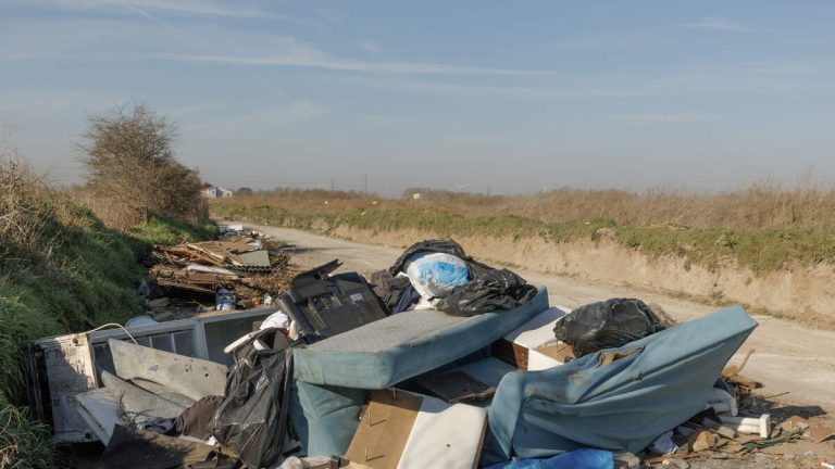 Illegal Dumping Plagues Antelope Valley Desert