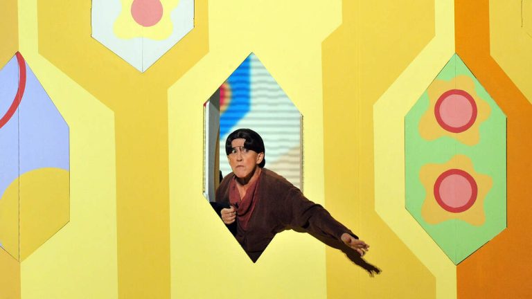Ruth Buzzi, `Laugh-In’ Comedy Sketch Player, Dies at 88
