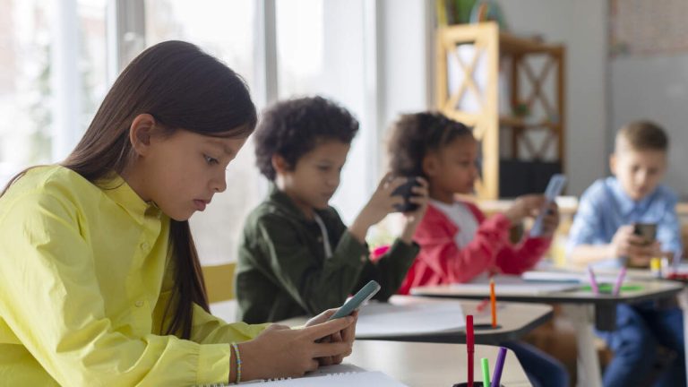 San Jose Middle Schoolers Take College Courses for Credit