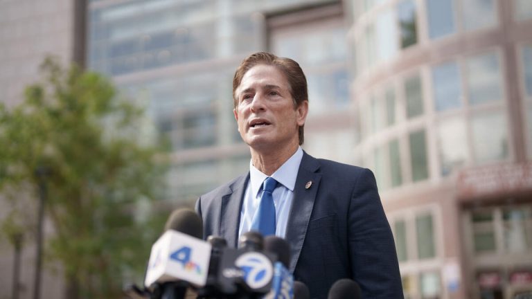 Judge Orders Review of Menendez Brothers’ Conviction