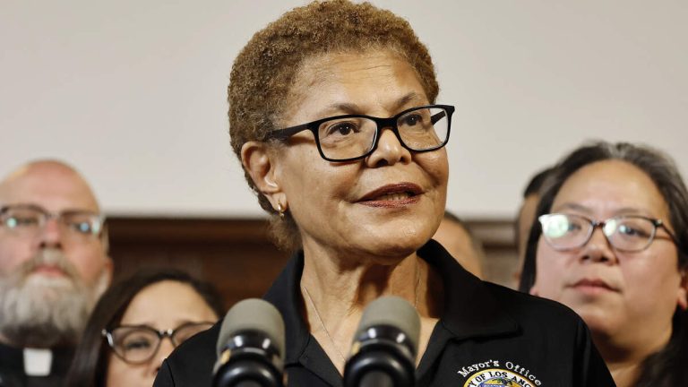 LA City, County to Align with ACLU Lawsuit vs. Immigration Enforcement