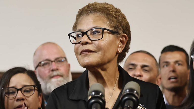 Mayor Bass, LAPD to Discuss Encino Crime Surge