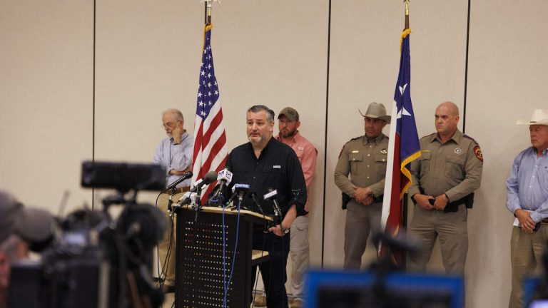 Sen. Ted Cruz Spotted On Vacation After Catastrophic Texas Floods