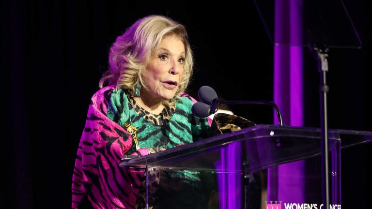 Wallis Annenberg, Philanthropist Who Transformed L.A., Dies at 86