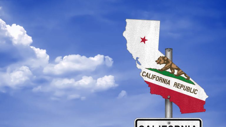 California Lawmaker Proposes Splitting State Amid Redistricting Tensions
