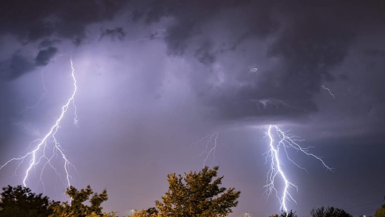 Lightning Sparks Fires Amid Heat Wave in Southern California