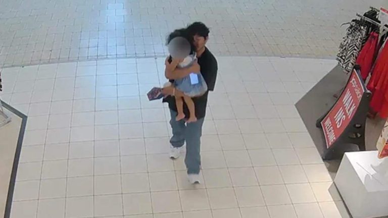 Parents Rescue Toddler After Man Grabbed Her From Mall Play Area