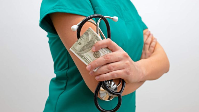 Woman Arrested For Allegedly Treating Over 4,000 Patients Posing As A Nurse