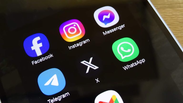 ACLU Challenges LAUSD’s Social Media Policy for Parents