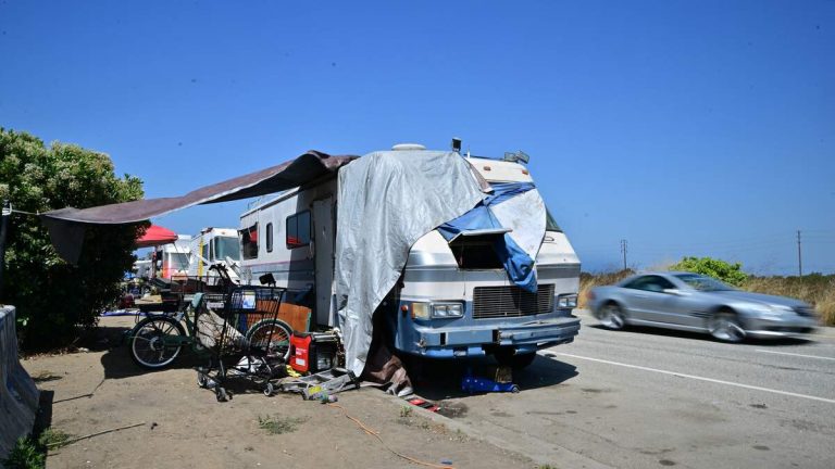 California Targets Vehicle Dwellers with New Enforcement