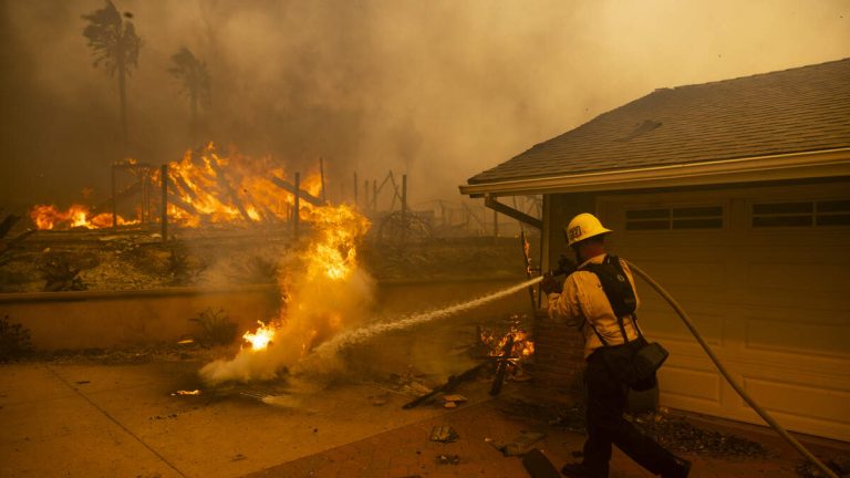 California’s ‘Zone Zero’ Rule Sparks Debate Over Wildfire Safety