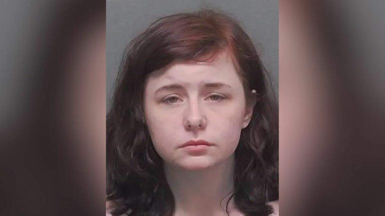Cosplay Influencer Threatens To Blow Up Rival At Convention