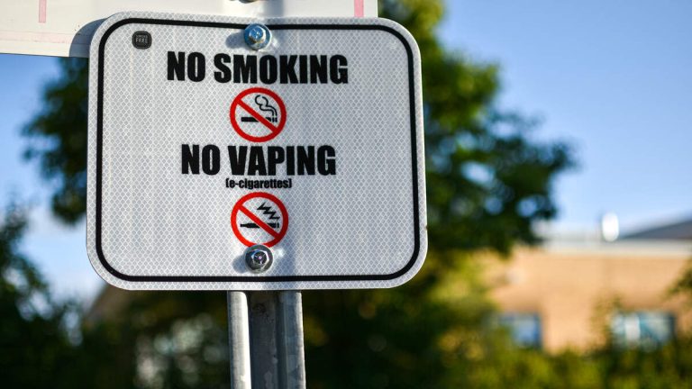 Garden Grove Moves to Ban Smoking in Public Parks