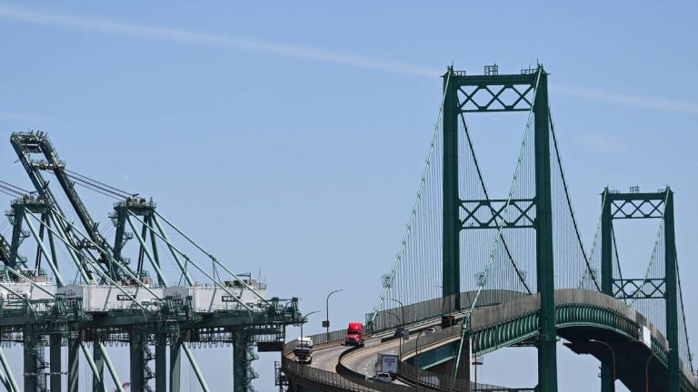 Hahn Pushes for Cell Towers on Vincent Thomas Bridge for Safety