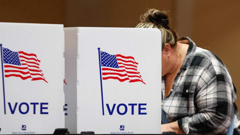 Judge Dismisses Case Against 15 Alleged ‘Fake Electors’ In 2020 Election
