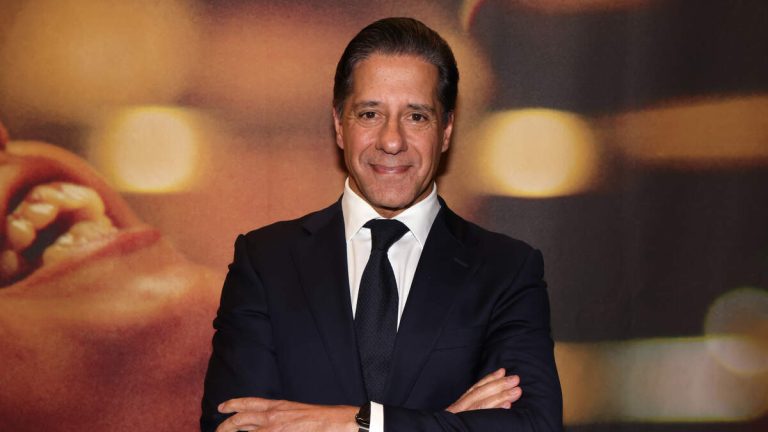 LAUSD Renews Alberto Carvalho’s Contract as Superintendent