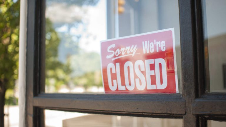 Popular ‘Eatertainment’ Restaurant Chain Files For Bankruptcy