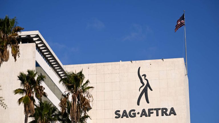 SAG-AFTRA Launches ‘Robin Hood’ Fund for Streaming Income