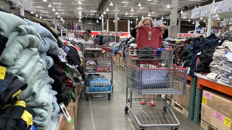 US Bars Iranian Diplomats From Shopping At Wholesale Club Stores