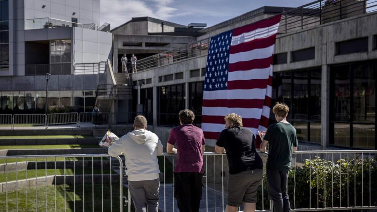 Utah Valley Students Return To Campus A Week After Charlie Kirk Shooting