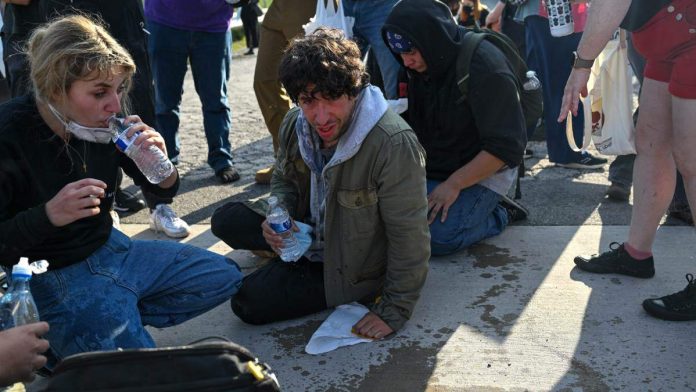 Democratic Congressional Candidate Kat Abughazaleh Charged For ICE Protests_6903b7e82cbdf.jpeg