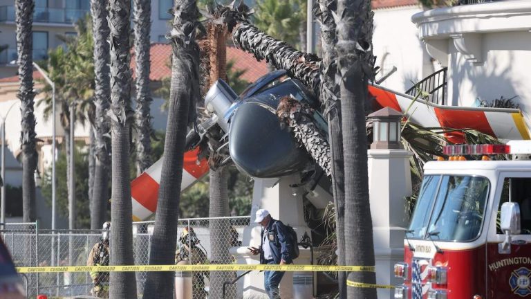 Helicopter Crashes At Popular US Beach