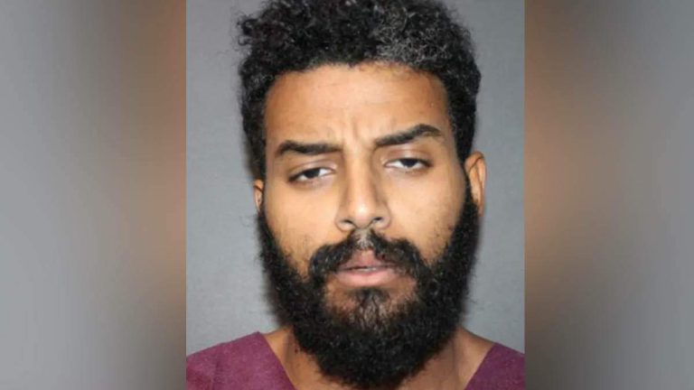 Man Allegedly Strangled Girlfriend To Death, Set Apartment On Fire