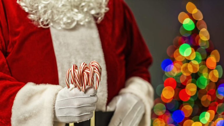 Neo-Nazi Leader Plotted To Have Santa Claus Hand Out Poisoned Candy To Kids