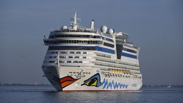 101 Luxury Cruise Passengers, Crew Infected By Highly Contagious Virus