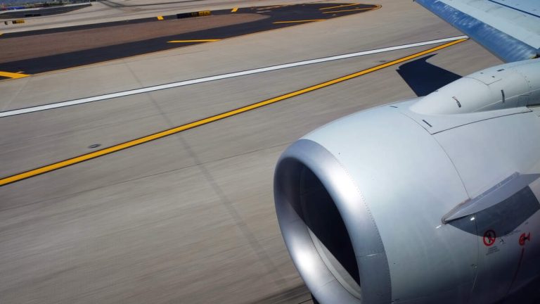 Flight Returns To Airport Due To Engine Failure During Takeoff