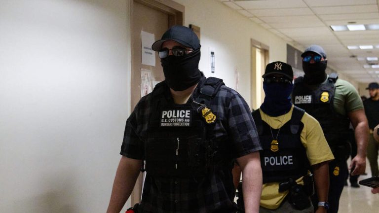 LACo Advances Ban on Law-Enforcement Officers Concealing Identities