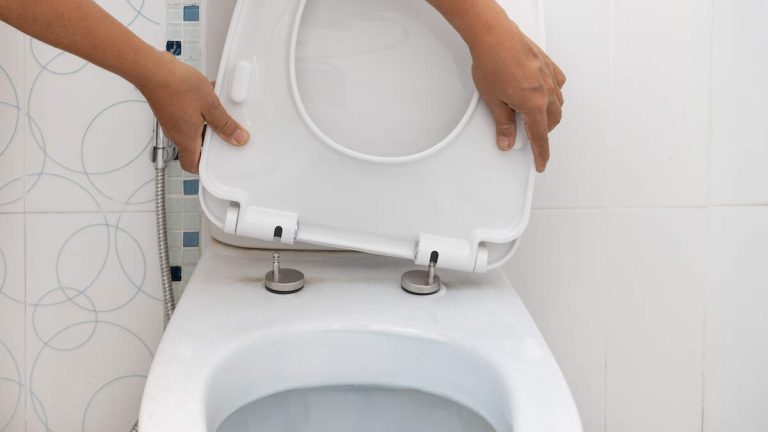 Man Claims Popular Restaurant’s Toilet Shattering Caused ‘Serious’ Injury