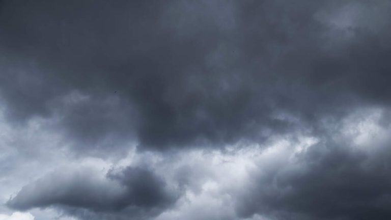 Cooler Temperatures, Slight Chance of Rain Move into Southland