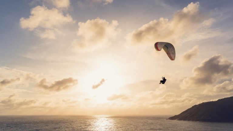 Paraglider Miraculously Survives After Plunging 500-Feet Into The Ocean