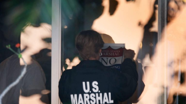 US Marshals Find Dangerous Fugitive Hiding Under Child’s Bed