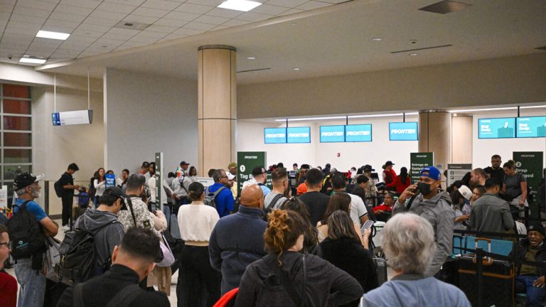 US Tourists Stuck In The Caribbean After Airspace Closed For Maduro Capture