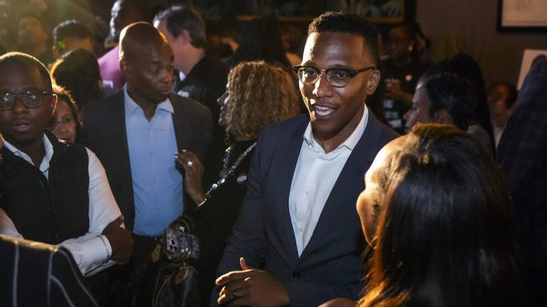 Democrat Wins Election For US House Slimming GOP Majority