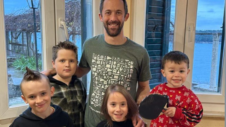 Kidnapped Siblings Found In European Orphanage Returned To Dad In US