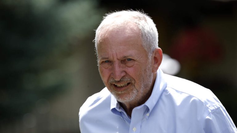 Larry Summers Announces Retirement From Harvard Amid Epstein Scandal