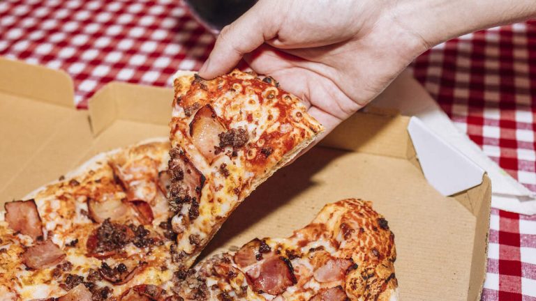 Popular Pizza Chain Closing 100s Of Restaurants Across The US