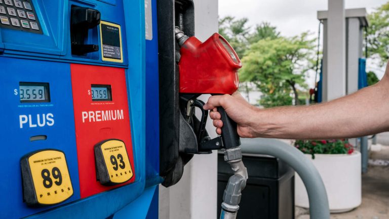Average Gas Price Finally Lower Than Previous Day