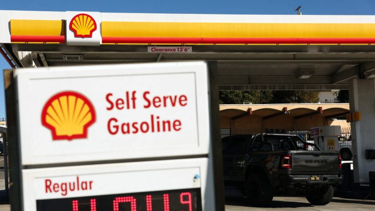 Average L.A. County Gas Price Rises To Highest Amount Since Nov. 29