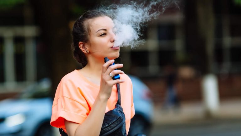 California Study Links Cannabis Vaping to ‘Violent Vomiting’ Disorder