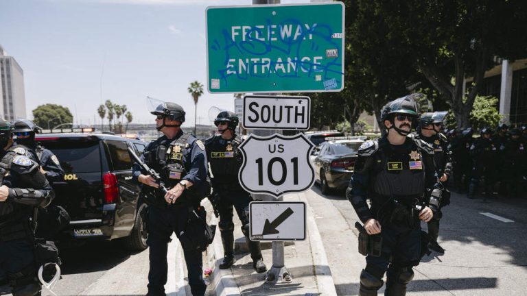 Caltrans Gates 101 Freeway Ramps Before ‘No Kings’ Protest