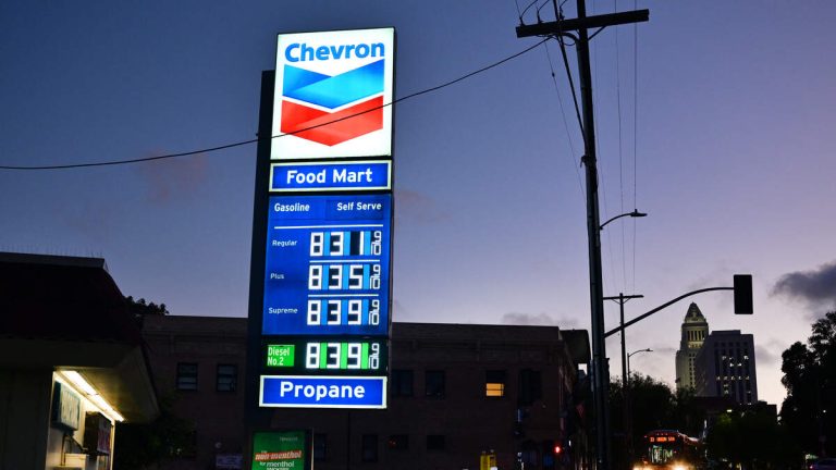 Chevron to Buy Sable Oil Amid California Legal Battle