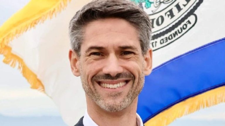 Mahan Visits Skid Row, Backs Involuntary Treatment for Homeless