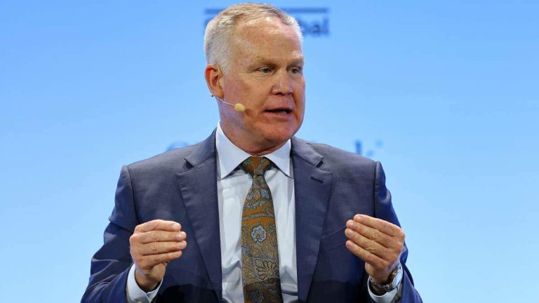 Oklahoma Governor Names Replacement For Markwayne Mullins’ Senate Seat